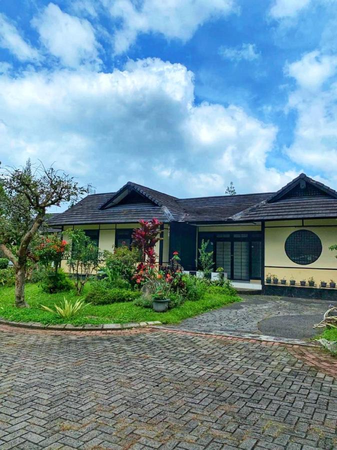 Designer Villa Osaka Puncak Dış mekan fotoğraf