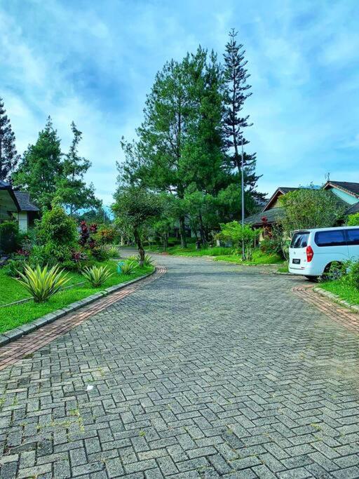 Designer Villa Osaka Puncak Dış mekan fotoğraf