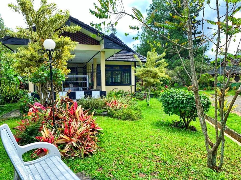 Designer Villa Osaka Puncak Dış mekan fotoğraf